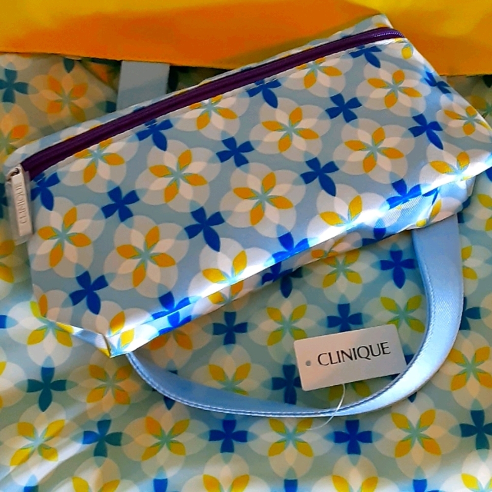 8 piece Clinique Skincare & Makeup Bundle NWT